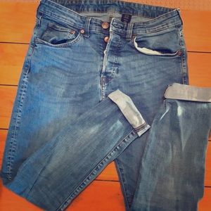 MALE 32 x 32 skinny blue jeans